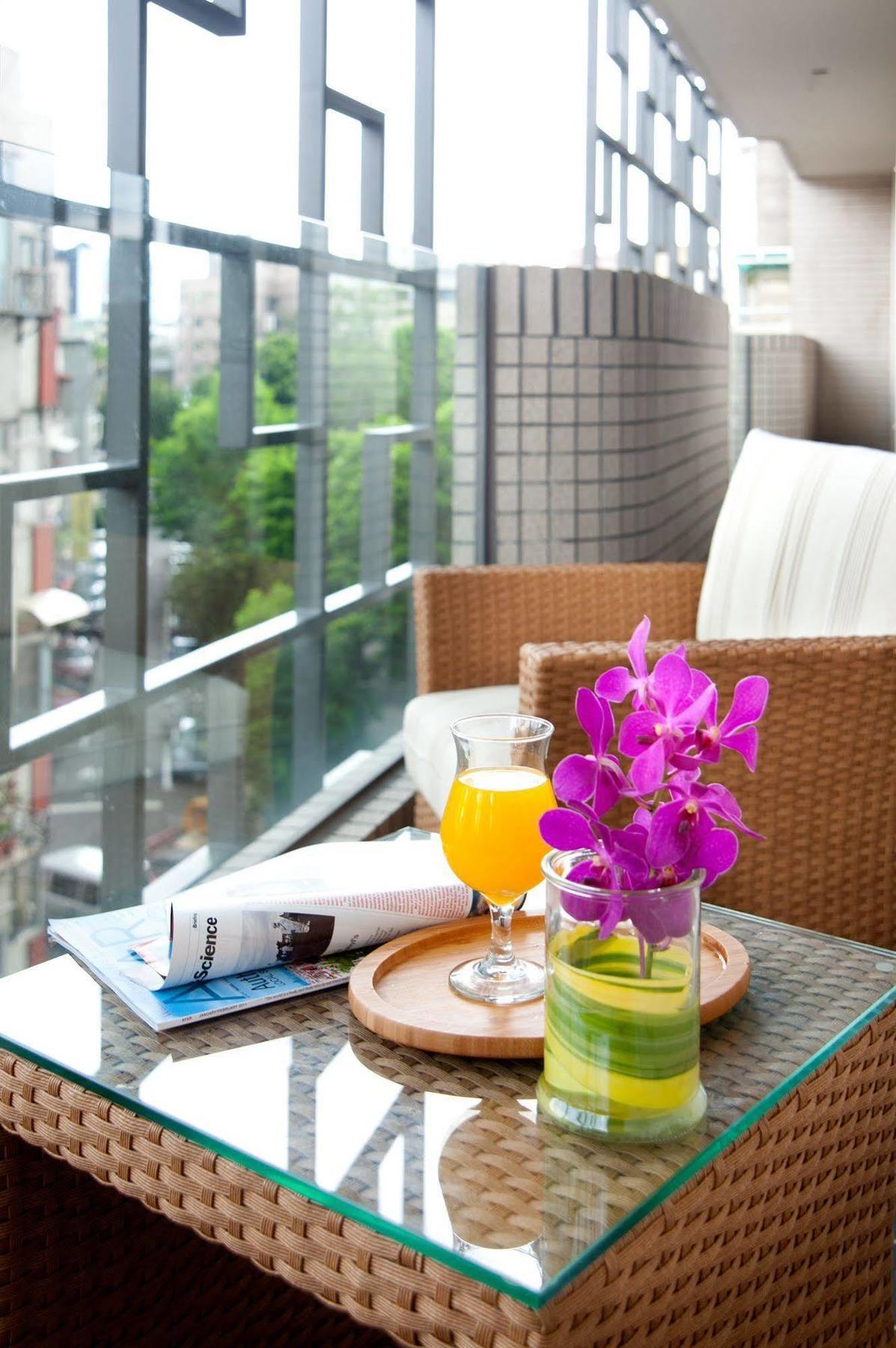The Corner House Hotel Tajpej Buitenkant foto